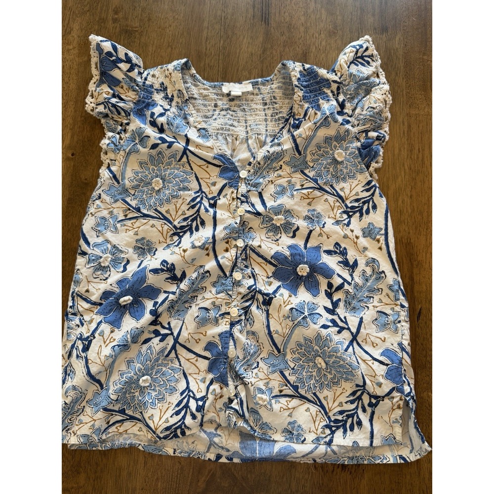 Jennifer & Grace Blue Chambray Eyelet Floral Embroidered Flutter Sleeve Top XS